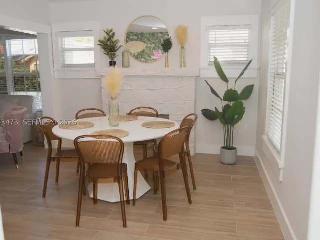 Продажа дома по адресу 1274 SW 5th St - фото 9336645