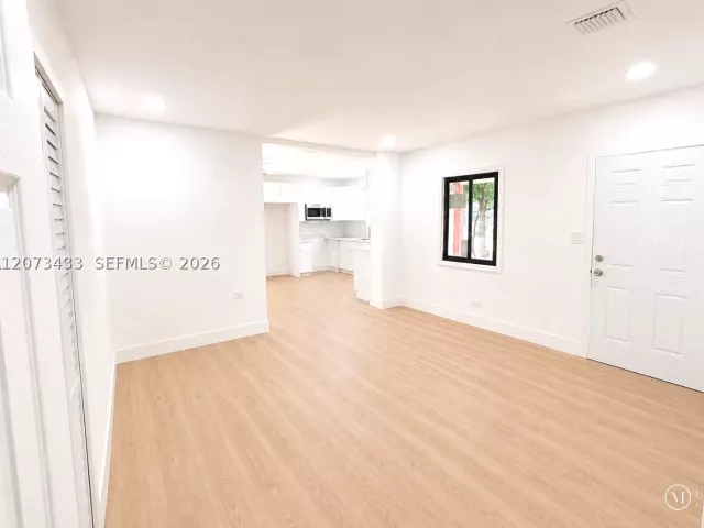 Продажа дома по адресу 760 NW 118th St - фото 9336629