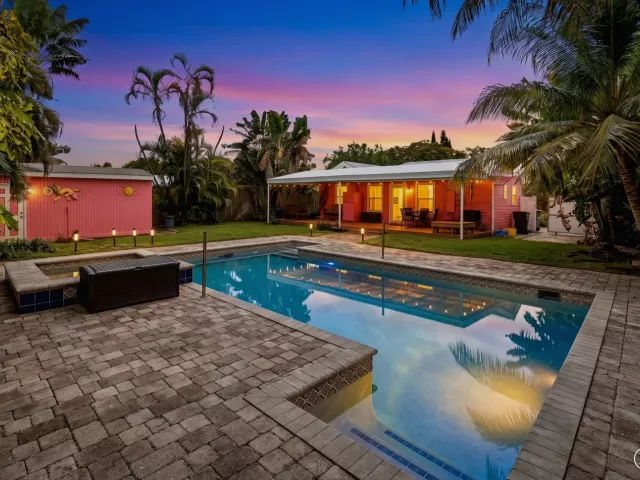 Продажа дома по адресу 227 S SWINTON Avenue - фото 9335885