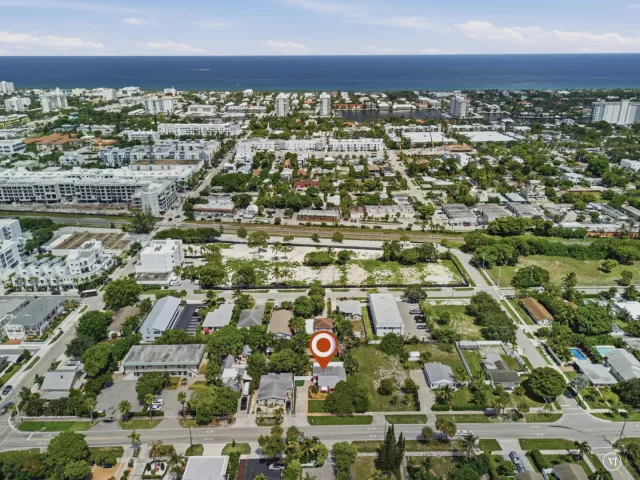 Продажа дома по адресу 227 S SWINTON Avenue - фото 9335889