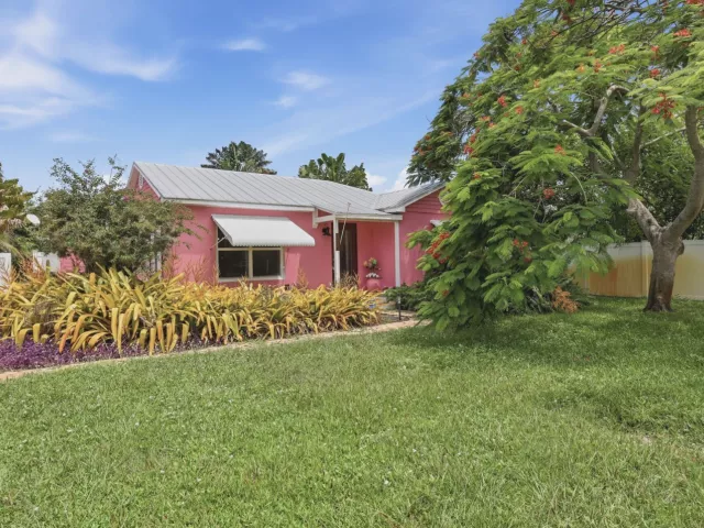 Продажа дома по адресу 227 S SWINTON Avenue - фото 9335871