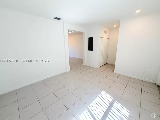 Продажа дома по адресу 12432 NW 23rd Ct - фото 9336474