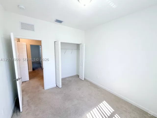 Продажа дома по адресу 12432 NW 23rd Ct - фото 9336487