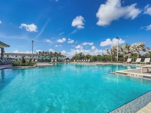Продажа дома по адресу 12432 NW 23rd Ct - фото 9336492