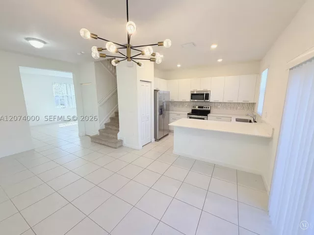 Продажа дома по адресу 12432 NW 23rd Ct - фото 9336467