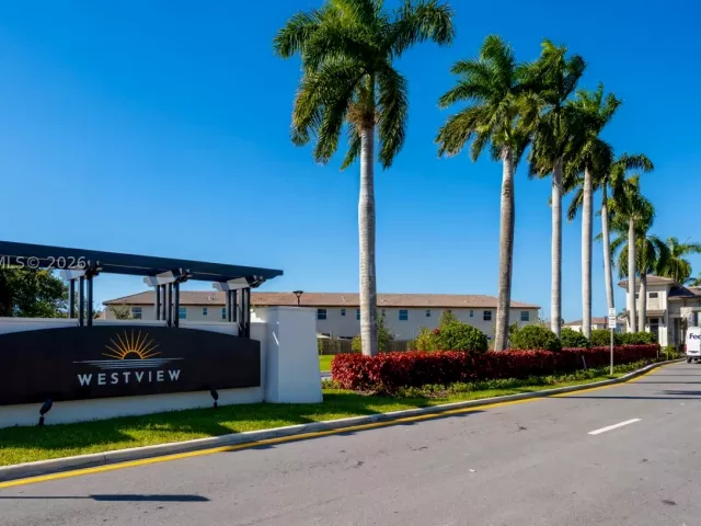 Продажа дома по адресу 12432 NW 23rd Ct - фото 9336497