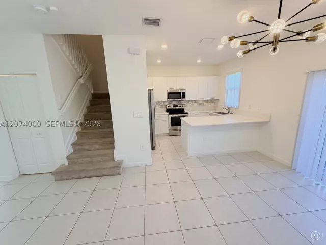 Продажа дома по адресу 12432 NW 23rd Ct - фото 9336470