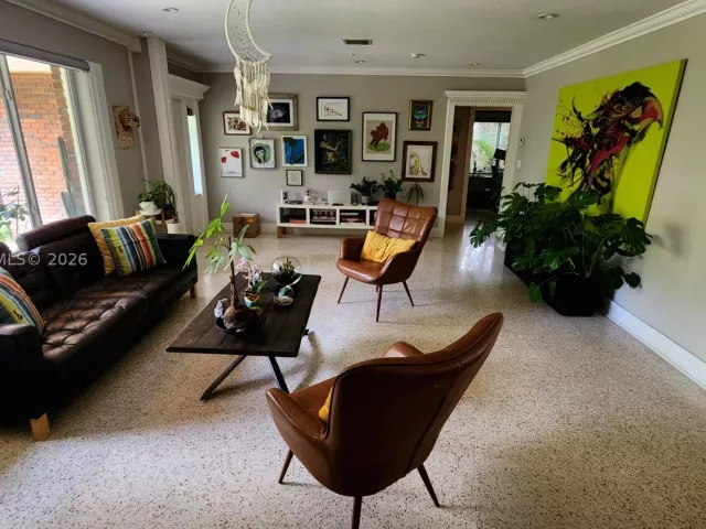 Продажа дома по адресу 391 NE 131st St - фото 9360171