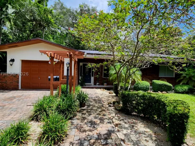 Продажа дома по адресу 391 NE 131st St - фото 9360157