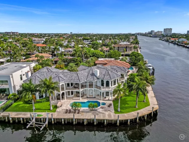 Продажа дома по адресу 2584 SE 12th Street - фото 9357364