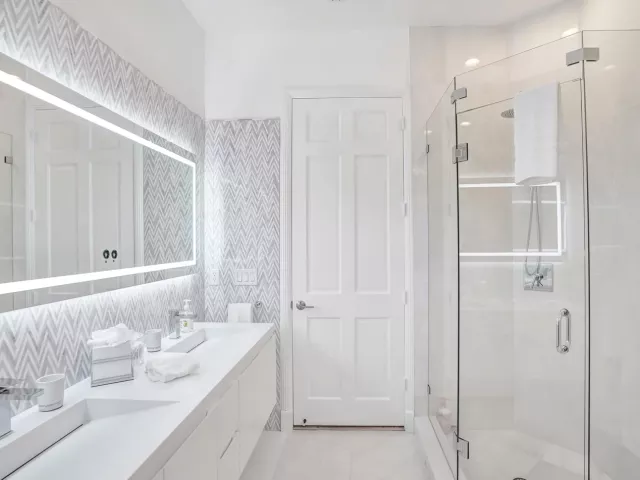 Продажа дома по адресу 2584 SE 12th Street - фото 9357401