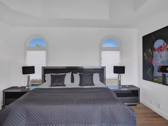 Продажа дома по адресу 2584 SE 12th Street - фото 9357411