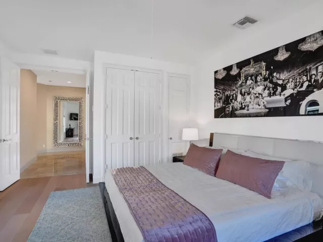 Продажа дома по адресу 2584 SE 12th Street - фото 9357432