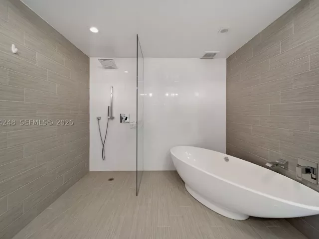 Квартира в аренду номер2403 - фото 9337648