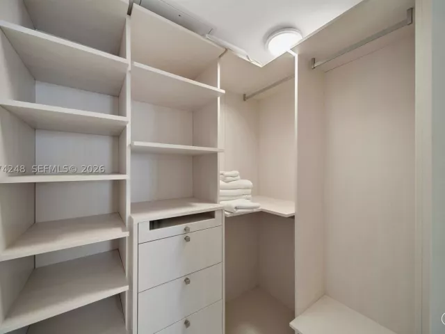 Квартира в аренду номер2403 - фото 9337656