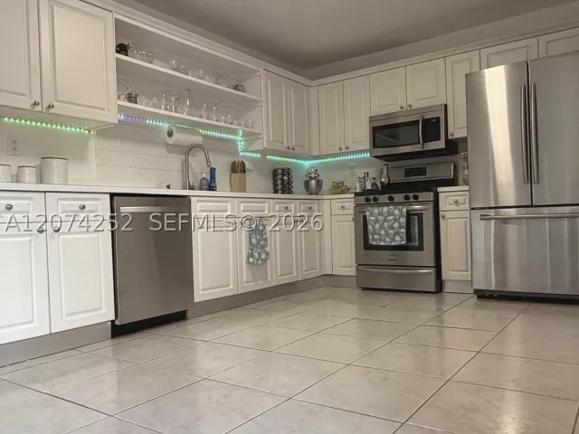 Продажа дома по адресу 15316 SW 111th St - фото 9356646