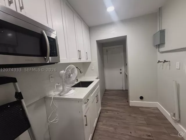 Продажа дома по адресу 1201 N 70th Way - фото 9362859