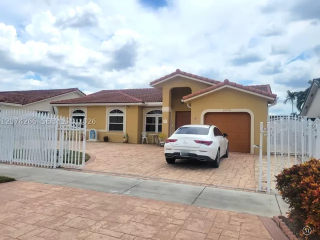 Продажа дома по адресу 14770 SW 172nd St - фото 9338500
