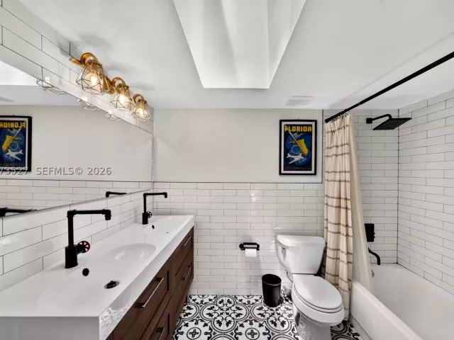 Продажа дома по адресу 10315 SW 129th Ct - фото 9338533