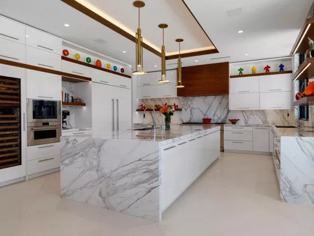 Продажа дома по адресу 200 Fiesta Way - фото 9376667