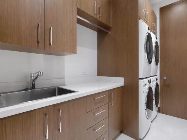 Продажа дома по адресу 200 Fiesta Way - фото 9376673