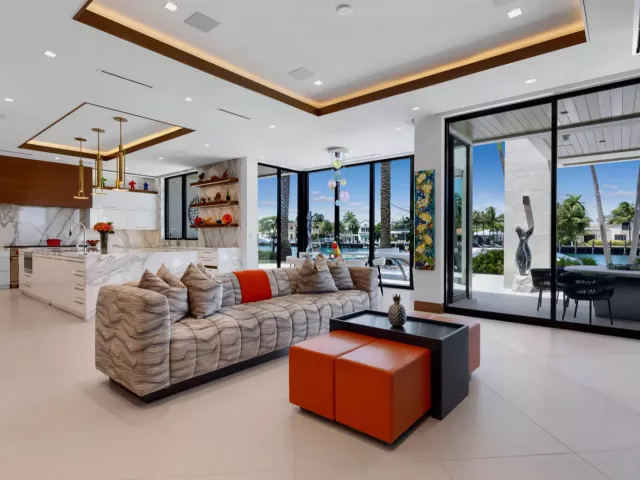 Продажа дома по адресу 200 Fiesta Way - фото 9376654