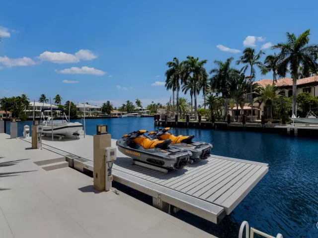 Продажа дома по адресу 200 Fiesta Way - фото 9376705