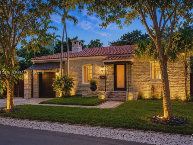 Продажа дома по адресу 801 NE 70th St - фото 9373474
