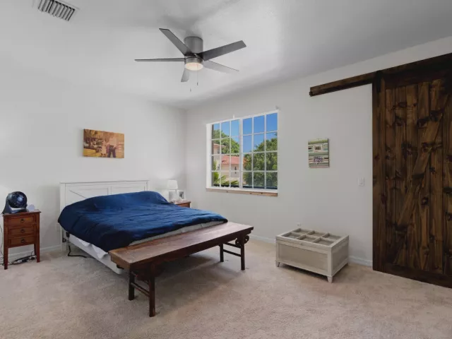 Продажа дома по адресу 1020 E LONGPORT Circle 6B - фото 9371917