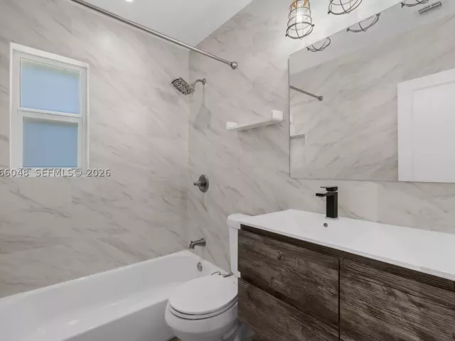 Продажа дома по адресу 3210 SW 19th Ter - фото 9372984