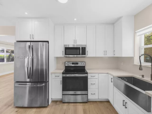 Продажа дома по адресу 3210 SW 19th Ter - фото 9372985