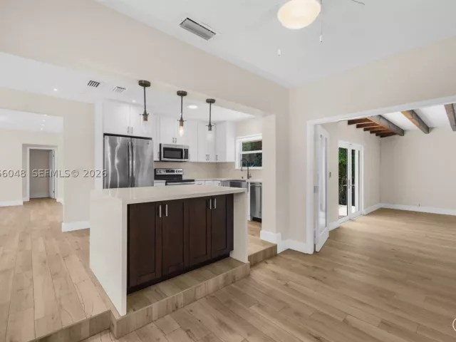 Продажа дома по адресу 3210 SW 19th Ter - фото 9372990