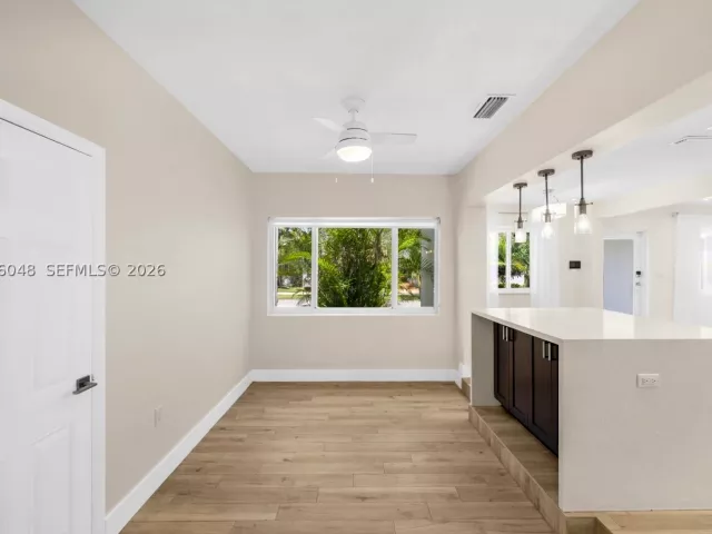 Продажа дома по адресу 3210 SW 19th Ter - фото 9372992