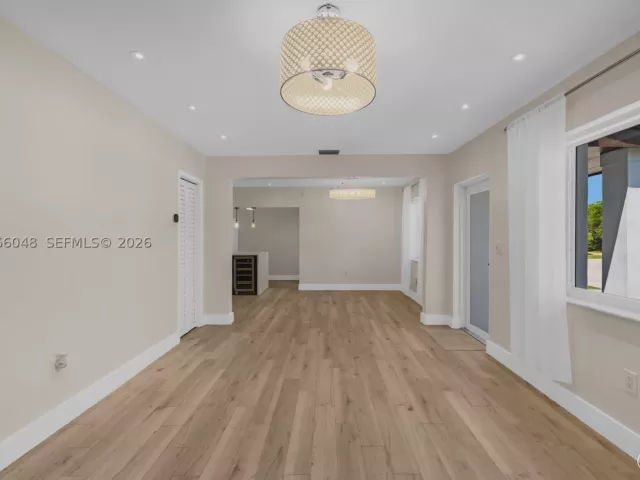 Продажа дома по адресу 3210 SW 19th Ter - фото 9373000