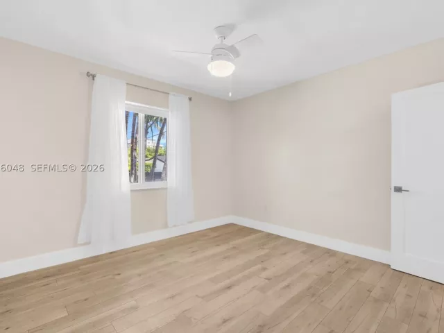 Продажа дома по адресу 3210 SW 19th Ter - фото 9373004