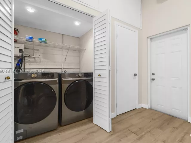Продажа дома по адресу 3210 SW 19th Ter - фото 9373008