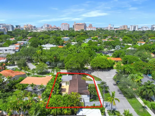 Продажа дома по адресу 3210 SW 19th Ter - фото 9373021