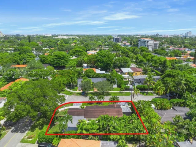 Продажа дома по адресу 3210 SW 19th Ter - фото 9373023