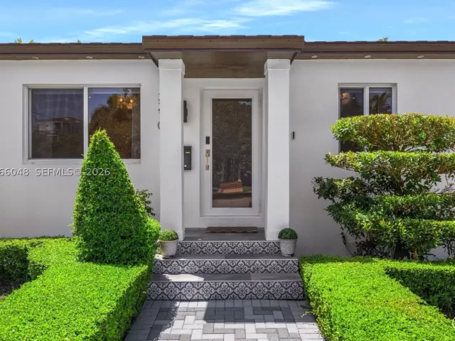 Продажа дома по адресу 3210 SW 19th Ter - фото 9372973