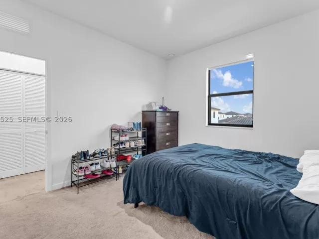 Продажа дома по адресу 11944 SW 240th St - фото 9345544