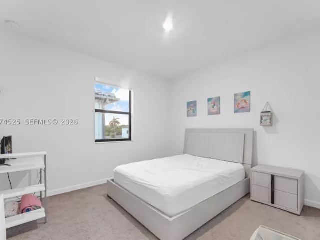 Продажа дома по адресу 11944 SW 240th St - фото 9345554