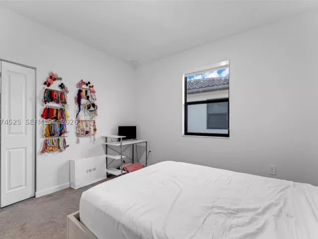 Продажа дома по адресу 11944 SW 240th St - фото 9345556