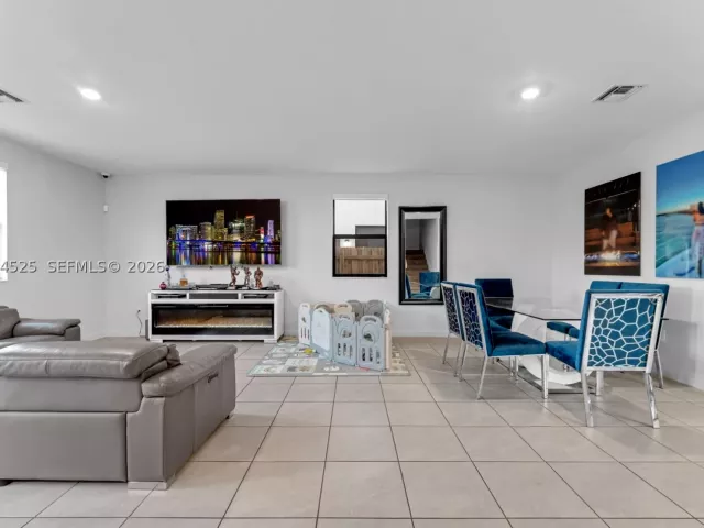 Продажа дома по адресу 11944 SW 240th St - фото 9345530