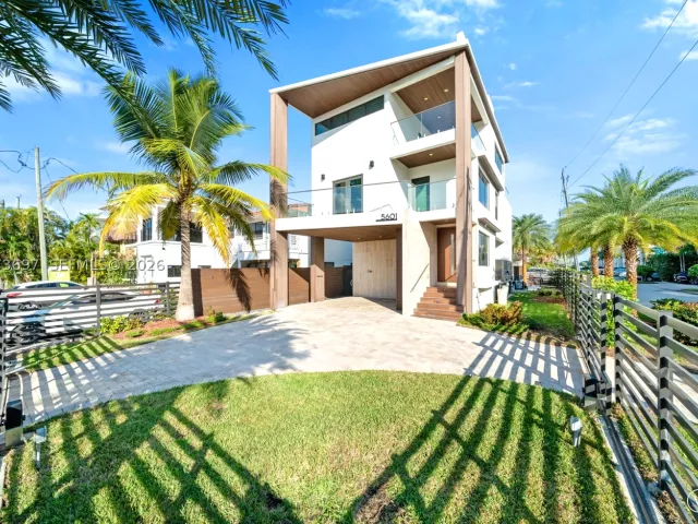 Продажа дома по адресу 5601 N Ocean Dr - фото 9339615