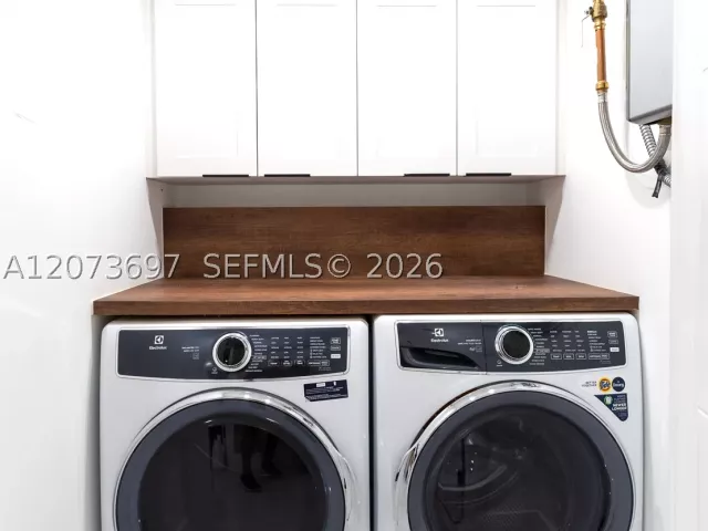 Продажа дома по адресу 5601 N Ocean Dr - фото 9339652