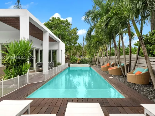 Продажа дома по адресу 265 Fairway Dr - фото 9363989