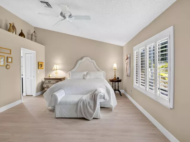 Продажа дома по адресу 13275 ROYALE SABAL Court - фото 9350983