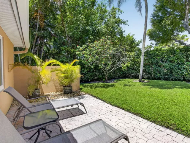 Продажа дома по адресу 13275 ROYALE SABAL Court - фото 9350997