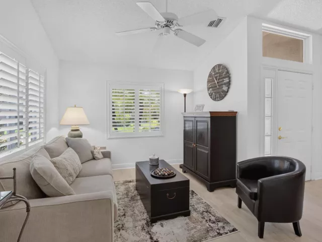 Продажа дома по адресу 13275 ROYALE SABAL Court - фото 9350974