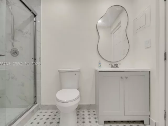 Продажа дома по адресу 1514 NE 176th St - фото 9350026